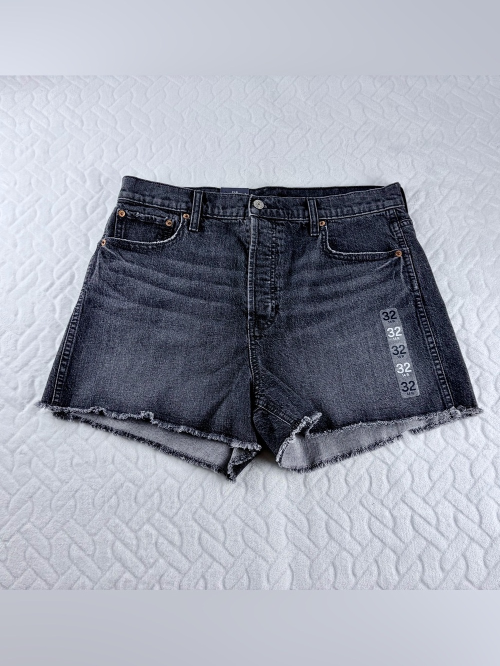 NWT Gap classic black Sky High rise denim jorts shorts Women’s Size 14